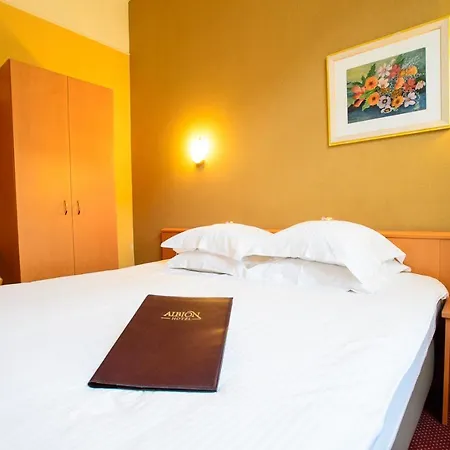 Hotel Albion Ieper