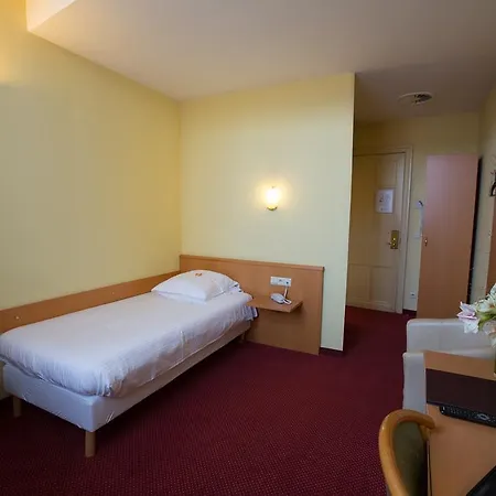 Albion Hotel 3*